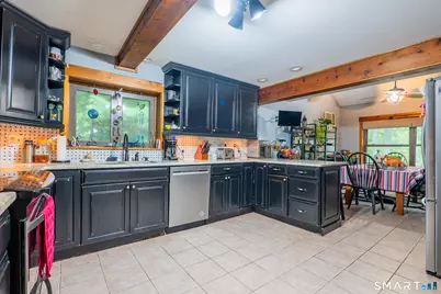 19 Vidich Lane, Naugatuck, CT 06770 - Photo 7