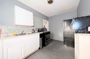 557 Wilmot Ave, Bridgeport, CT 06607 - Photo 21