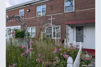 20 Court A #97, Bridgeport, CT 06610 - Photo 3