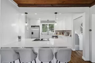2298 Albany Ave, West Hartford, CT 06117 - Photo 5