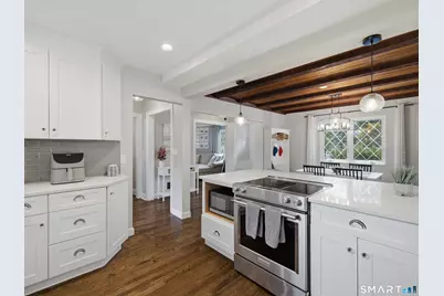 2298 Albany Avenue, West Hartford, CT 06117 - Photo 7