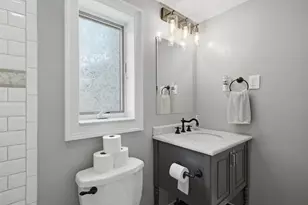 2298 Albany Ave, West Hartford, CT 06117 - Photo 25