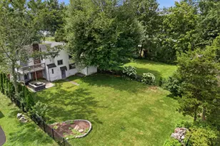 2298 Albany Ave, West Hartford, CT 06117 - Photo 27