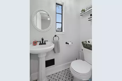 2298 Albany Avenue, West Hartford, CT 06117 - Photo 17