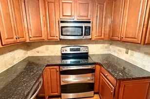 22 Amato Dr, South Windsor, CT 06074 - Photo 7