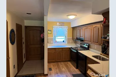 32 Courtland Drive #32, Groton, CT 06340 - Photo 5