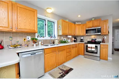 98 East Street, Bethlehem, CT 06751 - Photo 9