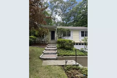 6 Vanderbilt Avenue, Norwalk, CT 06854 - Photo 1