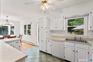 6 Vanderbilt Ave, Norwalk, CT 06854 - Photo 11