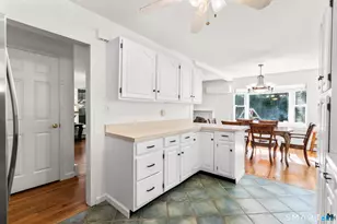6 Vanderbilt Ave, Norwalk, CT 06854 - Photo 9
