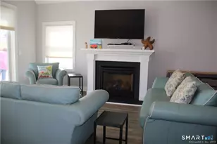 20 Shoreline Dr, Stratford, CT 06615 - Photo 5