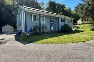 32 Pollys Ln, Montville, CT 06382 - Photo 3