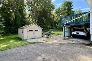 32 Pollys Ln, Montville, CT 06382 - Photo 35