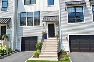 17 Brentwood Cir, Danbury, CT 06810 - Photo 1