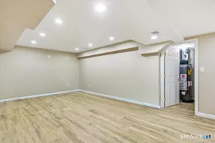 72 Broadmere Rd, Stratford, CT 06614 - Photo 25