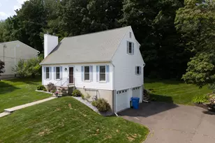 18 Kendall Cir, Waterbury, CT 06708 - Photo 5