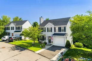 12 Brook Cir, Wallingford, CT 06492 - Photo 3