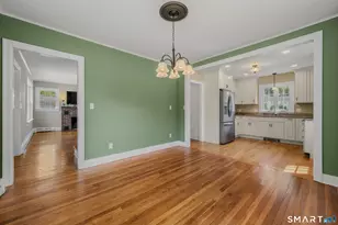 4 Cottage St, Groton, CT 06340 - Photo 11
