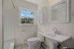 4 Cottage St, Groton, CT 06340 - Photo 17
