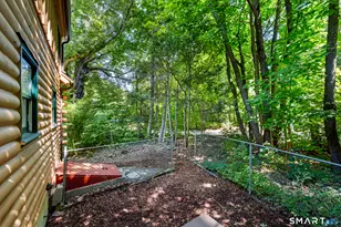 176 Lake Dr E, Montville, CT 06370 - Photo 27