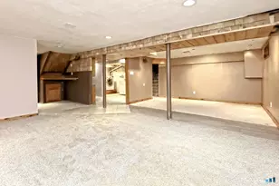 154 Benz St, Ansonia, CT 06401 - Photo 29