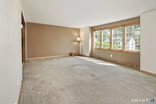 154 Benz St, Ansonia, CT 06401 - Photo 5