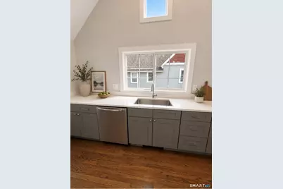 276 Harbor Street #2nd floor, Branford, CT 06405 - Photo 5