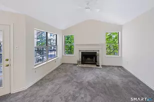 31 High St, East Hartford, CT 06118 - Photo 3