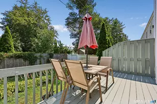 25 Riverside Dr, Clinton, CT 06413 - Photo 23