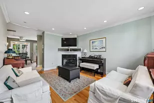 25 Riverside Dr, Clinton, CT 06413 - Photo 9