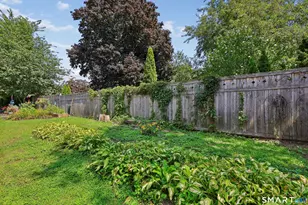 25 Riverside Dr, Clinton, CT 06413 - Photo 21