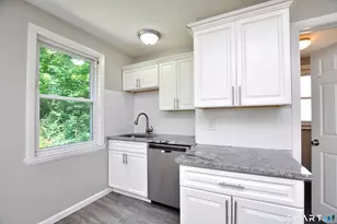 15 Emmons Pl, New Britain, CT 06052 - Photo 7