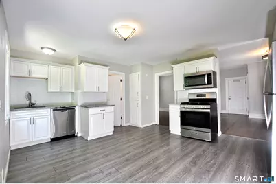 15 Emmons Place, New Britain, CT 06052 - Photo 5