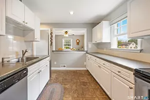134 Washington Ave, Hamden, CT 06518 - Photo 13