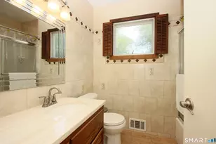 76 Jessie Dr, West Haven, CT 06516 - Photo 25