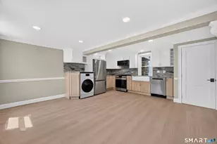 3 Pearl St, Groton, CT 06355 - Photo 1