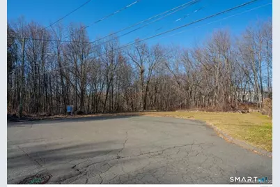 180 Brookline Avenue, Bloomfield, CT 06002 - Photo 3