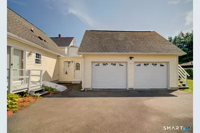 6 Mettler Street, Woodbridge, CT 06525 - Photo 5