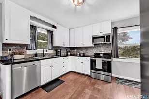 22 Lexington Ave, Torrington, CT 06790 - Photo 5