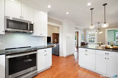 2 Fairfield Avenue, Darien, CT 06820 - Photo 7