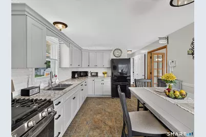 16 Philanne Drive, Norwich, CT 06360 - Photo 9