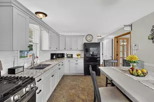 16 Philanne Dr, Norwich, CT 06360 - Photo 9