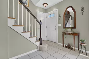 16 Philanne Dr, Norwich, CT 06360 - Photo 3