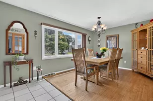 16 Philanne Dr, Norwich, CT 06360 - Photo 5