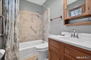 33 Walker St, Milford, CT 06460 - Photo 13