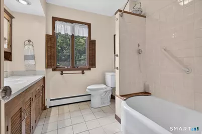 33 Walker Street, Milford, CT 06460 - Photo 23