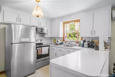 2 Post Road, Enfield, CT 06082 - Photo 13