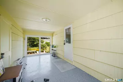 2 Post Road, Enfield, CT 06082 - Photo 7