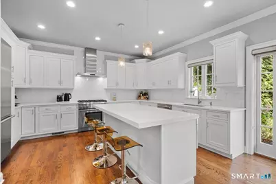 16 Hawthorne Street South #A, Greenwich, CT 06831 - Photo 5