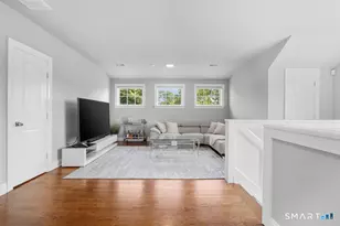 16 Hawthorne St S, Greenwich, CT 06831 - Photo 21